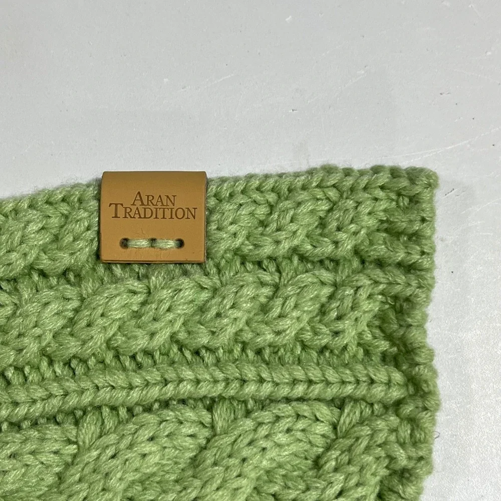 Aran Traditions Preppy Green Cable Knit Scarf Button Winter Wrap Fisherman